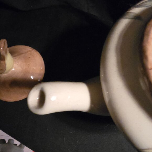 Vintage Cracker Barrel Ceramic Bird Lid Teapot With Floral Design - Picture 8 of 8